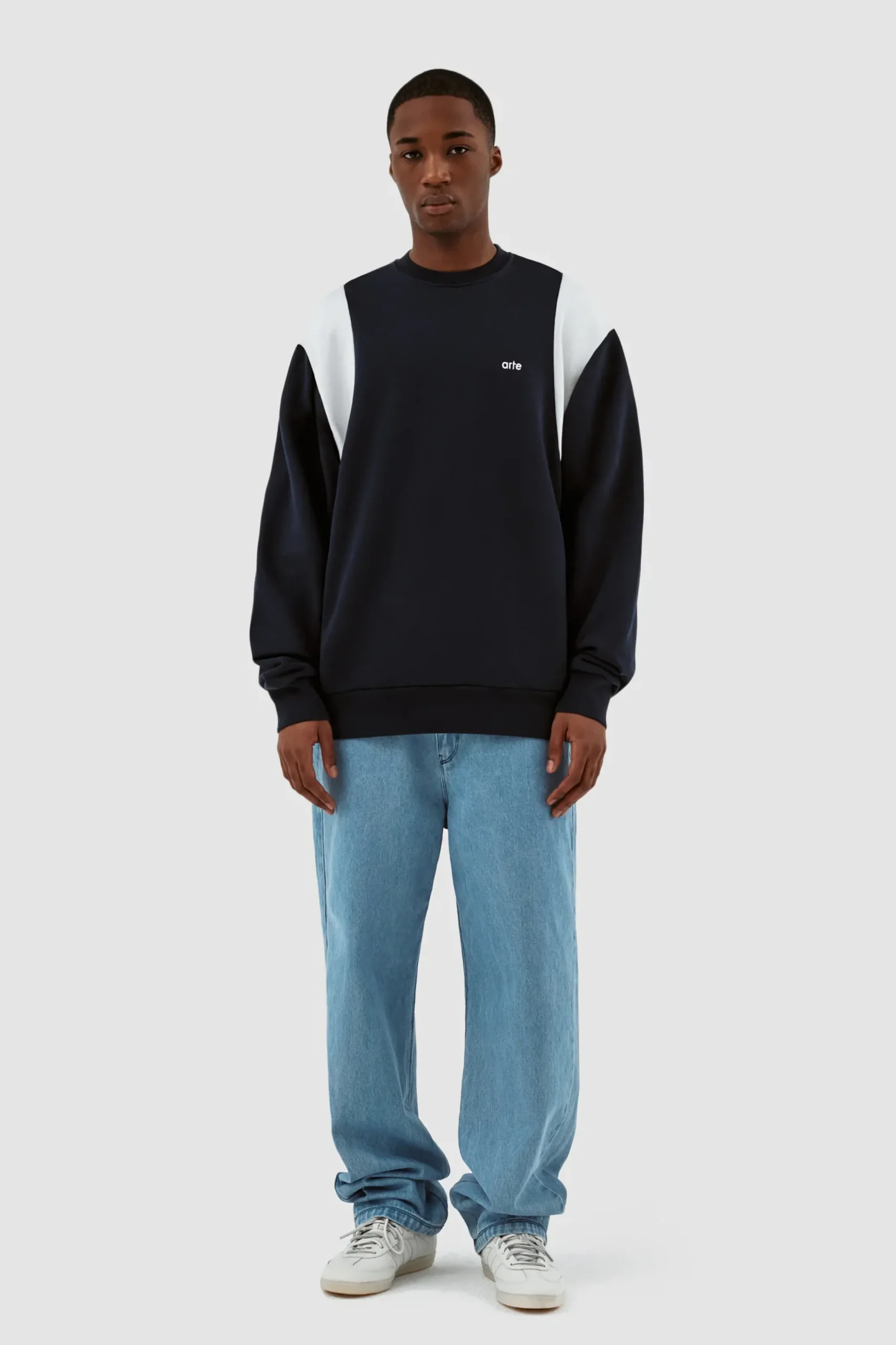 Charles Crewneck|Arte Antwerp Sale