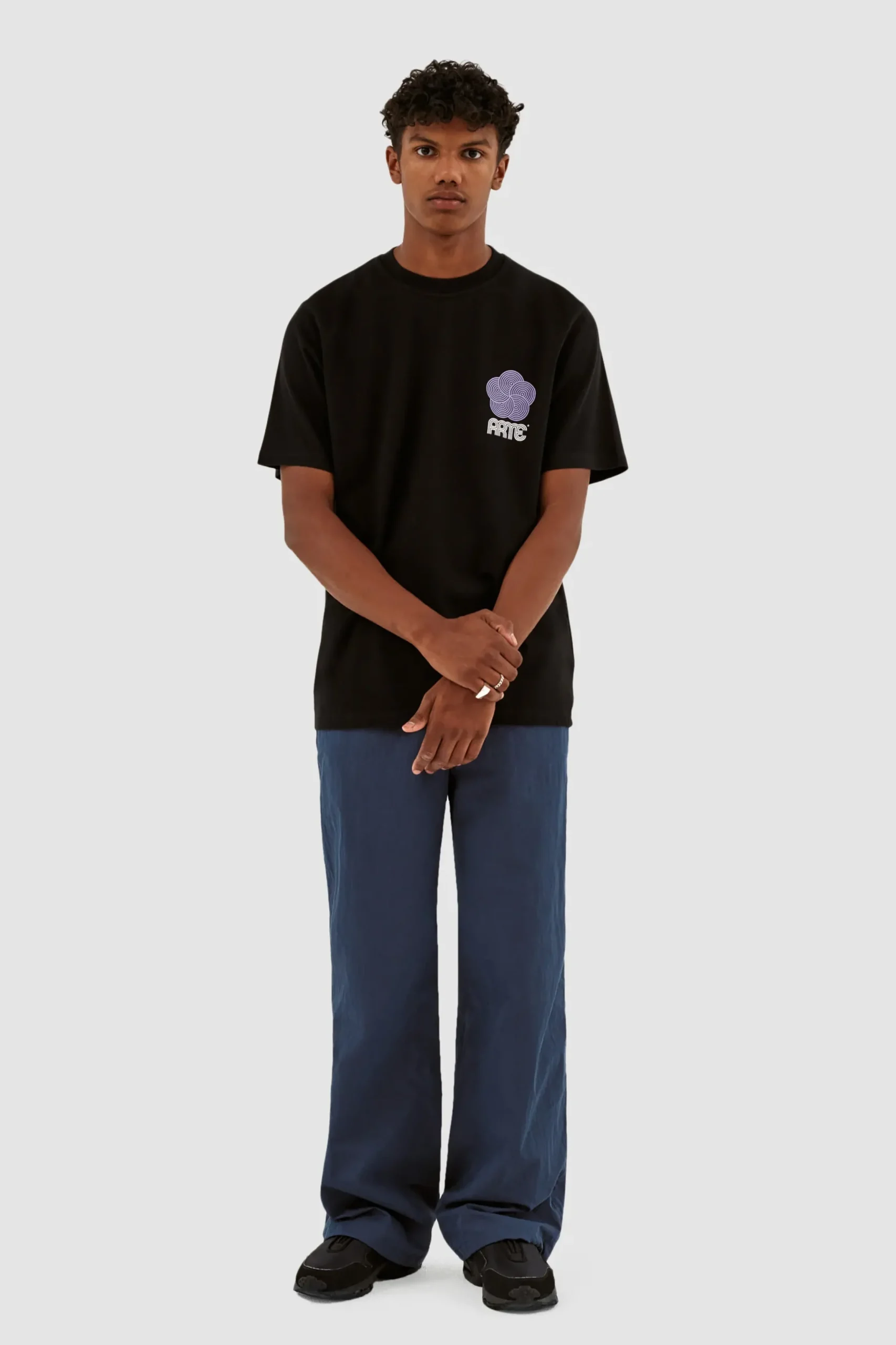 Teo Circle Flower T-shirt|Arte Antwerp