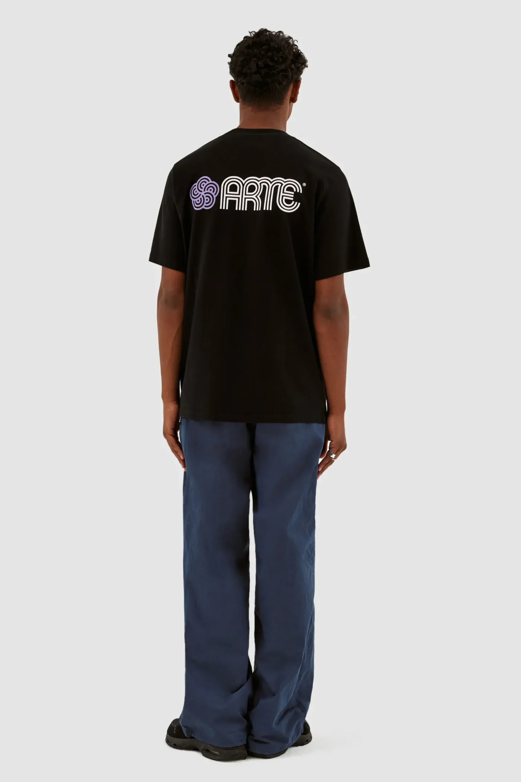 Teo Circle Flower T-shirt|Arte Antwerp